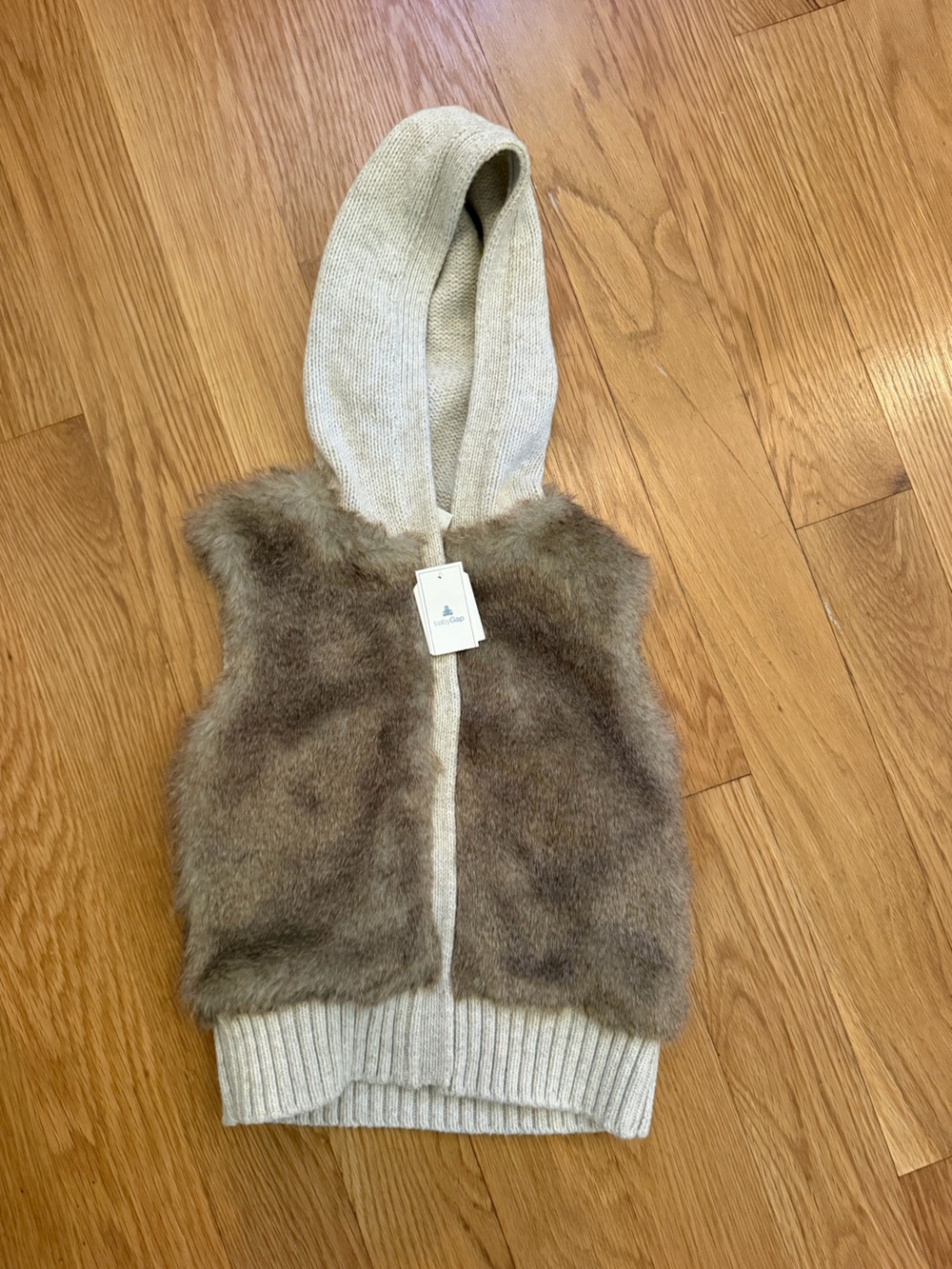 Baby gap Sz 4 Faux Fur Hooded Vest - Brown and Cream new with tags